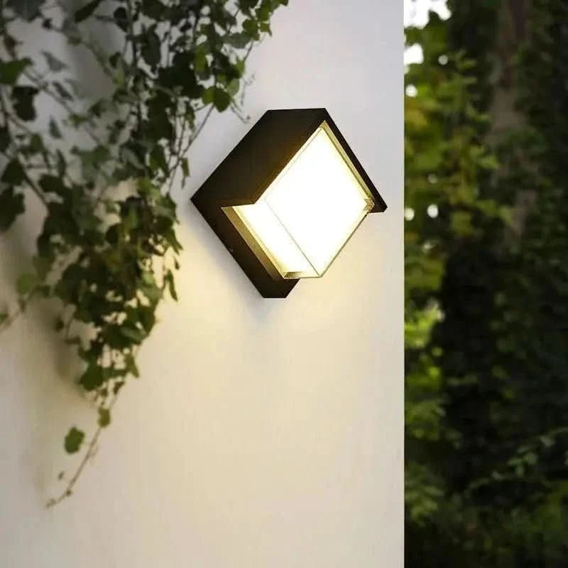 Arandela Externa Jardim – Iluminação Resistente e Elegante para Áreas Externas - Morada Serena