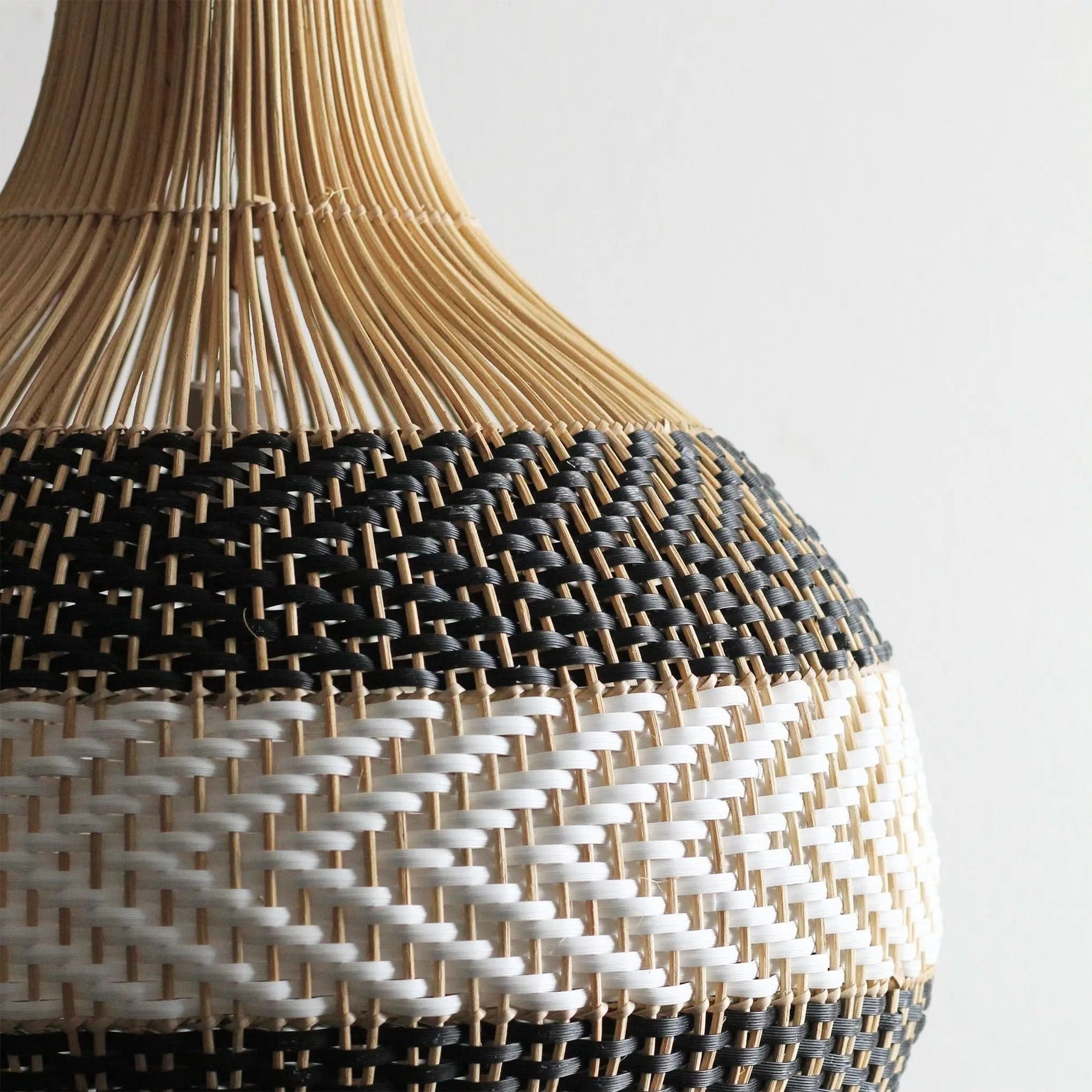 Luminária Pendente Rattan – Decoração Natural e Elegante - Morada Serena