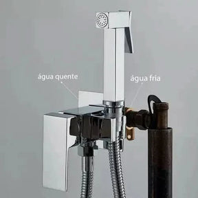 Ducha Higiênica para Banheiro Moderno - Água Quente e Fria para Conforto Total - Morada Serena