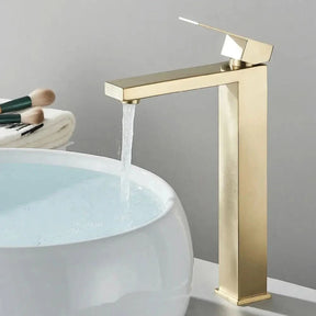 Torneira para Banheiro Monocomando Modelo Elara - Estilo e Conforto para Seu Banheiro - Morada Serena