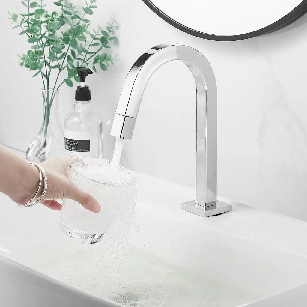 Torneira Para Banheiro Somente Água Fria Modelo Aqualux: Praticidade e Elegância no Seu Banheiro - Morada Serena