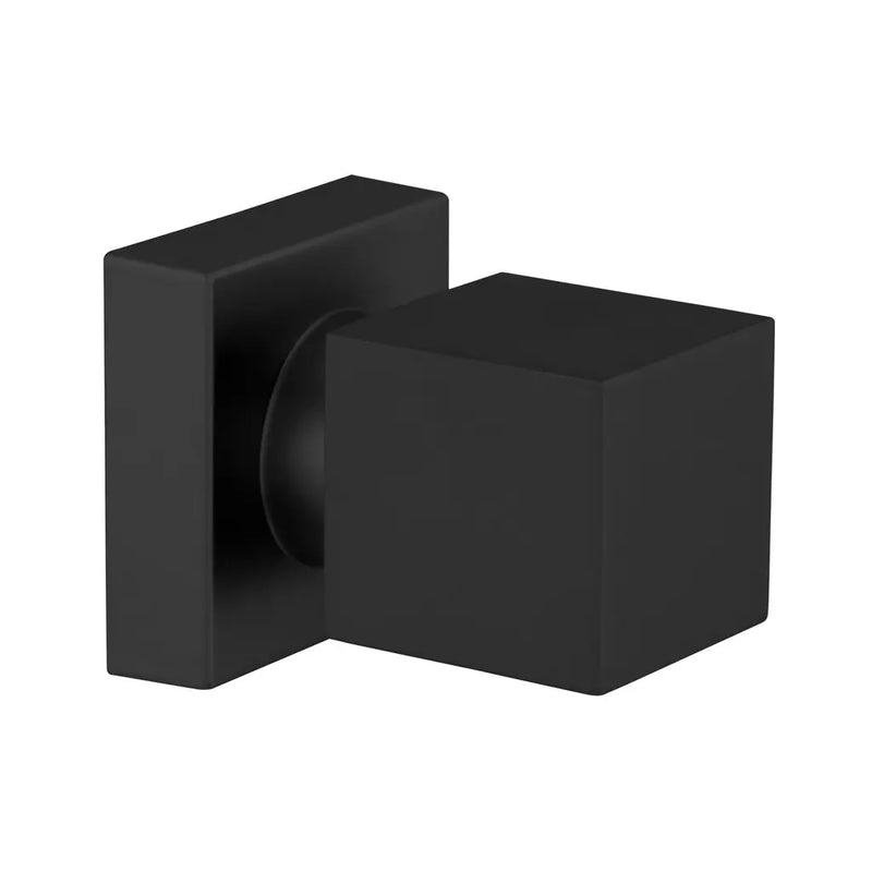 Instalação de acabamento metálico preto fosco padrão Deca